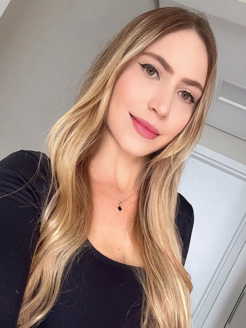 Flávia Falcade — foto 6