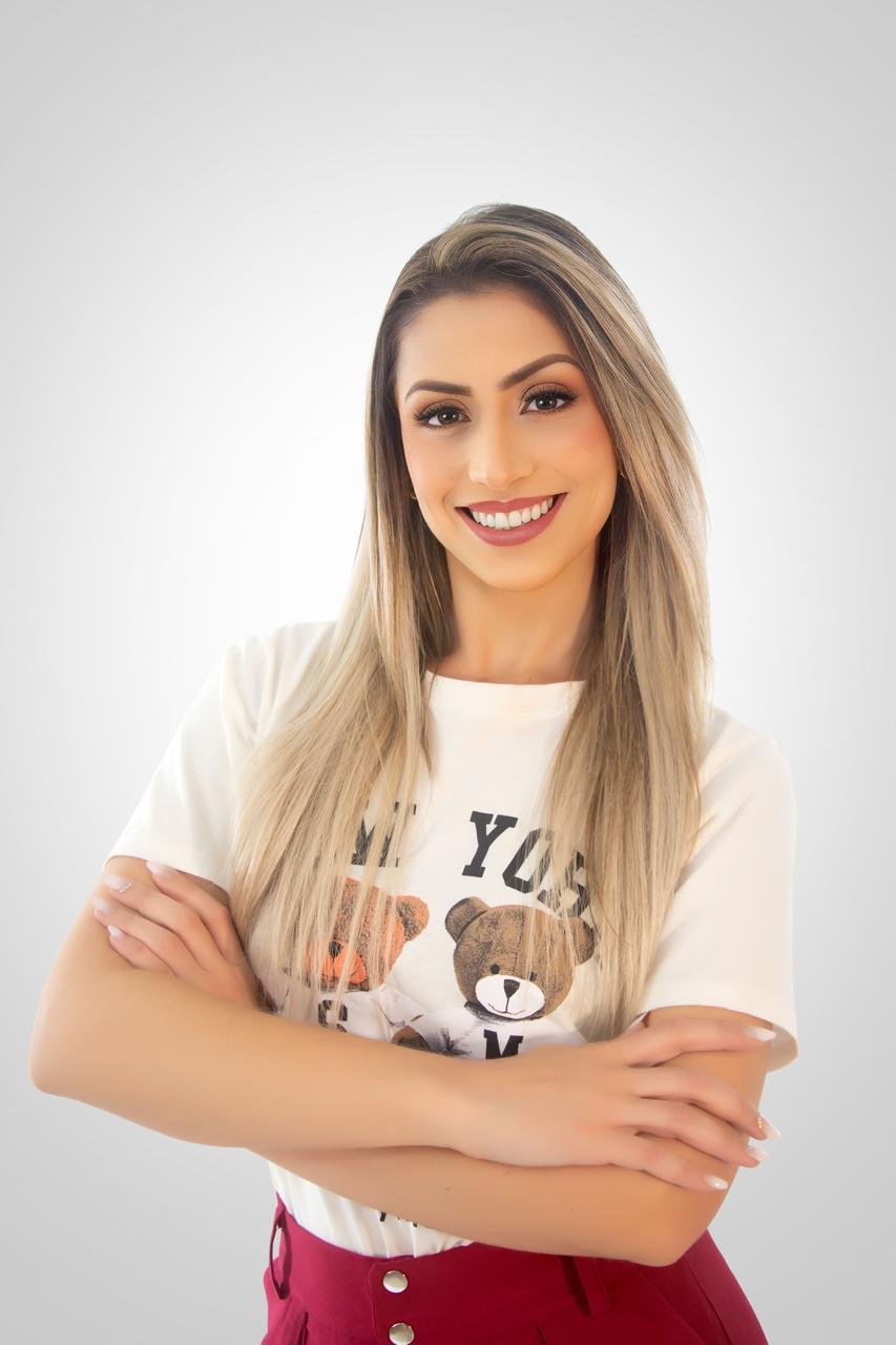 Larissa Souza — foto 2